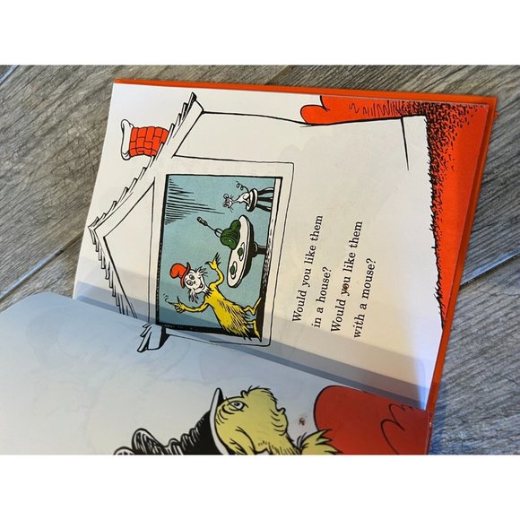 Green Eggs and Ham by Dr Seuss Beginners Book Hardcover childrens Hard Back - Picture 3 of 6